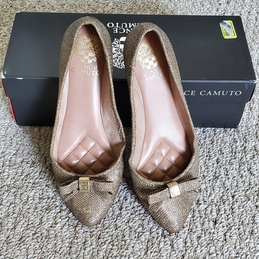 Vince Camuto Timba flats
